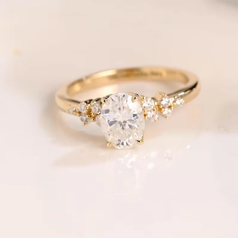 Moissanite Ring 1-3ct Oval Cut Halo - 925 Silver med Certifikat