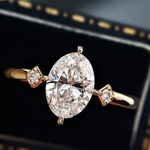 Damring i 925 Silver med 2ct Oval Cut Moissanite