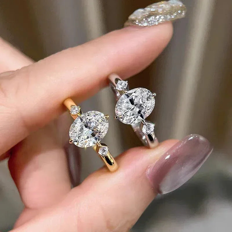 Damring i 925 Silver med 2ct Oval Cut Moissanite