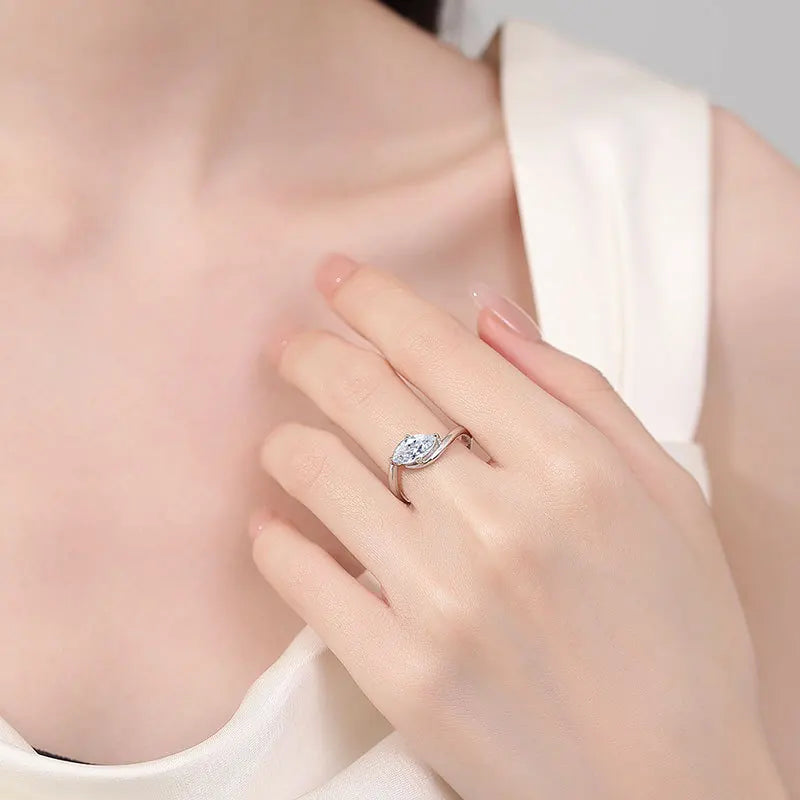 Marquise Cut Moissanite Ring 5x10mm - 925 Silver 18K Guldplätering