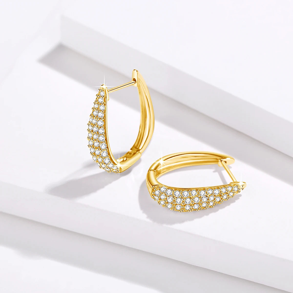 Moissanite Hoop Örhängen U-form 18K Guldplätering