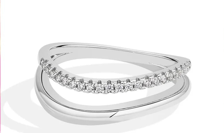 Moissanite Ring Vågformad 925 Silver - D VVS1 Förlovningsring