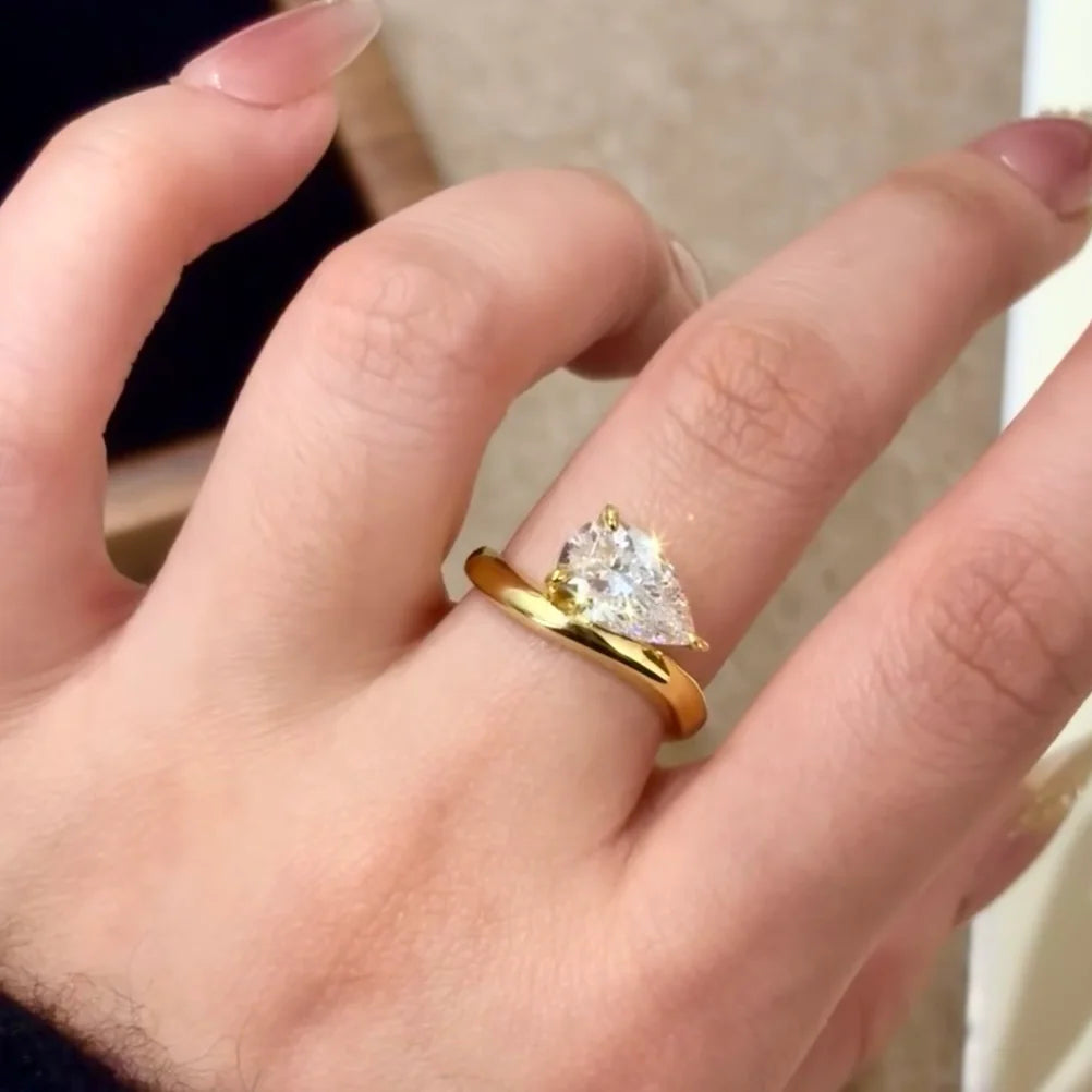 Moissanite Ring 3ct Pear Cut - 925 Silver 18K Guldplätering